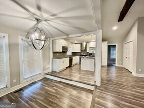 2542 Godfrey Dr NW in Atlanta, GA - Building Photo - Building Photo