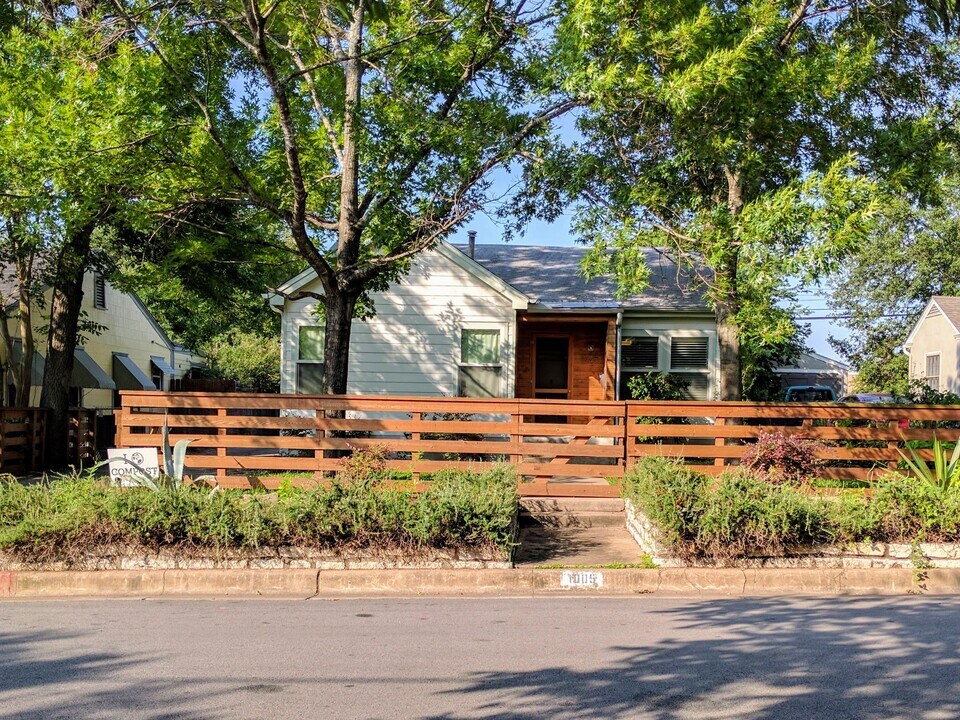 1005 E 43rd St in Austin, TX - Building Photo