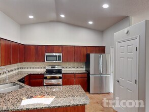 16312 NE 12th St, Unit 308 in Vancouver, WA - Building Photo - Building Photo