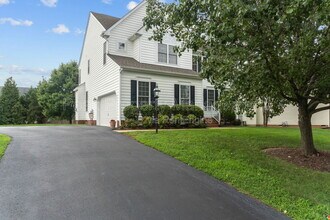 5525 Barnsley Terrace in Glen Allen, VA - Building Photo - Building Photo