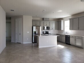 17244 Cagan Crossings Blvd in Clermont, FL - Building Photo - Building Photo