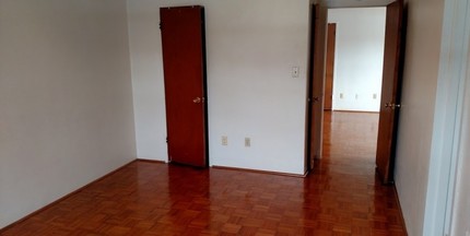 2355 Eldridge Street in Pittsburgh, PA - Building Photo - Interior Photo