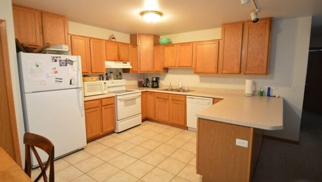 273 Meadowside Dr, Unit 273 in Verona, WI - Building Photo - Building Photo