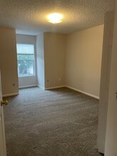 5260 Collins Rd, Unit 402 in Jacksonville, FL - Foto de edificio - Building Photo