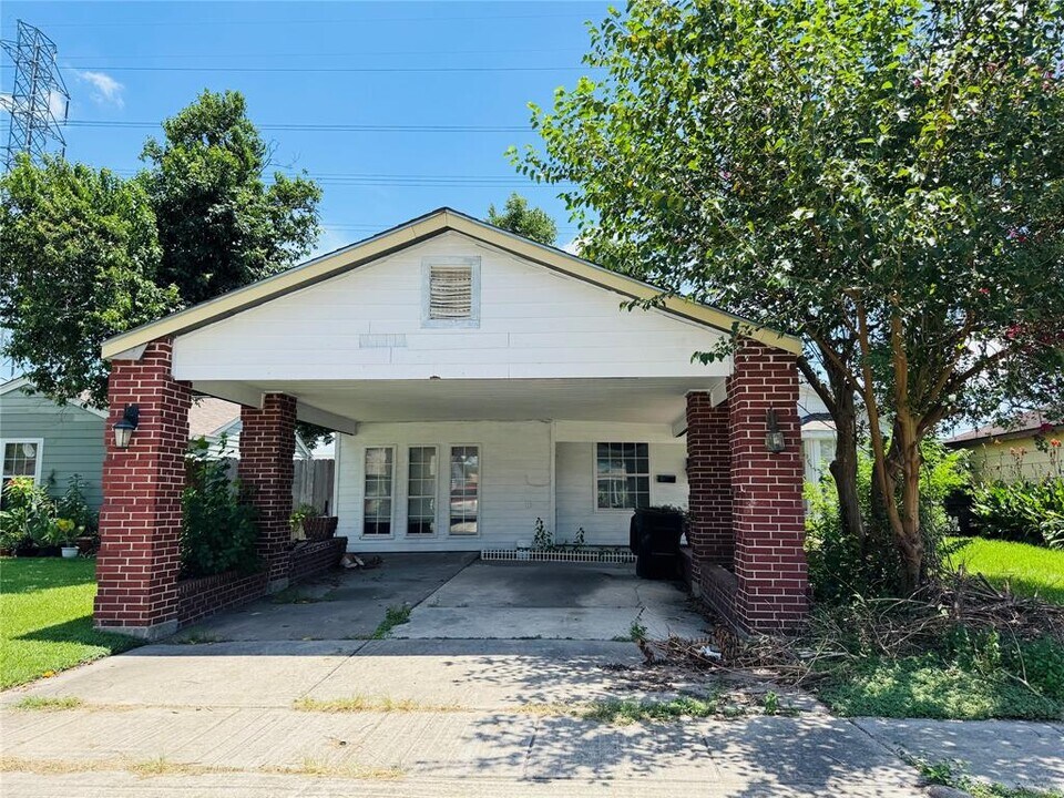 331 Terminal St in Houston, TX - Building Photo