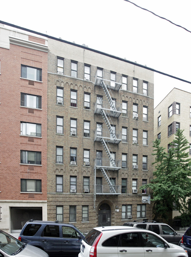 2728 Marion Ave in Bronx, NY - Building Photo - Building Photo