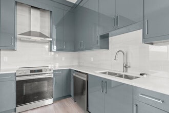 758 Coopland Crescent in Kelowna, BC - Building Photo - Building Photo