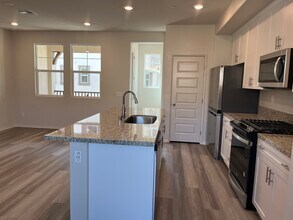 28019 Oakdale Dr in Temecula, CA - Building Photo - Building Photo