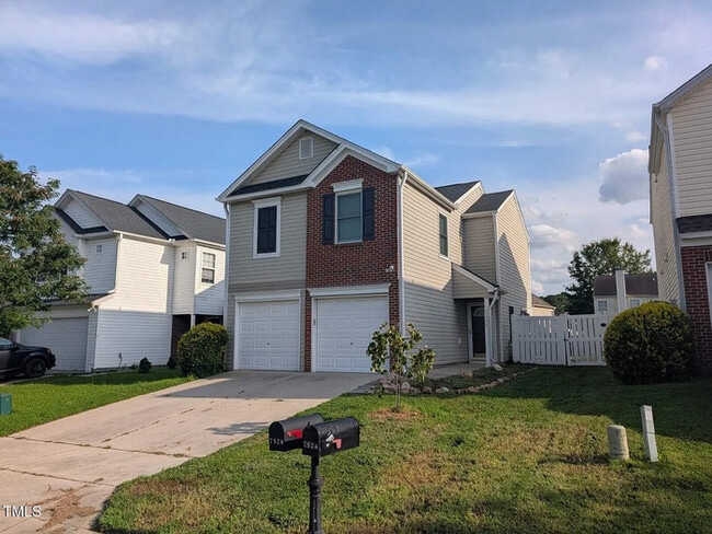 7528 Argent Valley Dr in Raleigh, NC - Building Photo - Building Photo