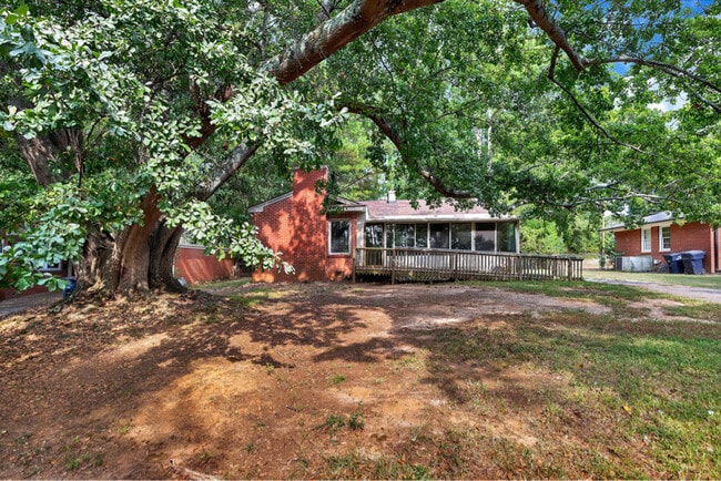 507 Eskew Cir