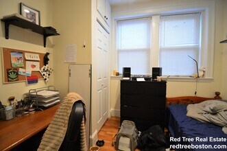 73 Thatcher St in Brookline, MA - Foto de edificio - Building Photo