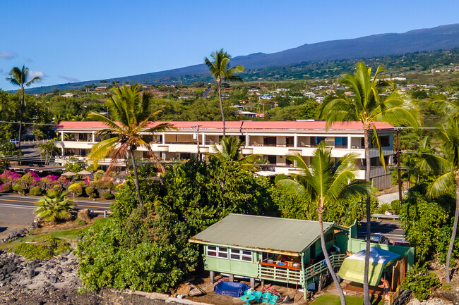 Holualoa Bay Villas in Kailua Kona, HI - Building Photo - Building Photo