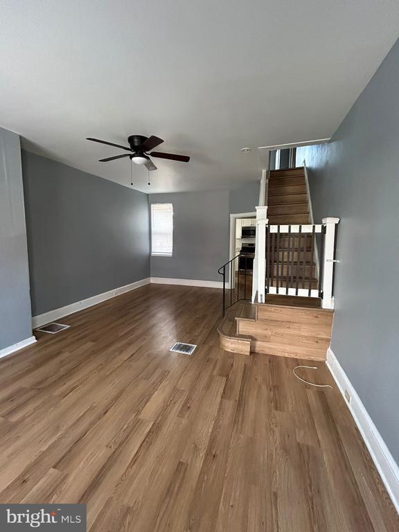 property at 2817 N Stillman St