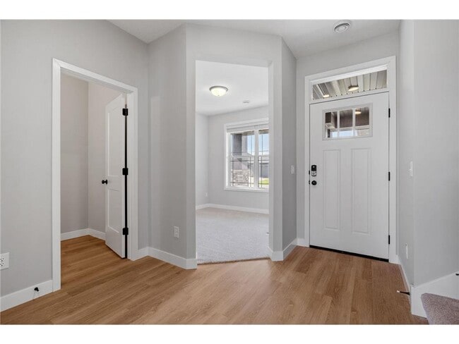 property at 5395 Robinwood Ct