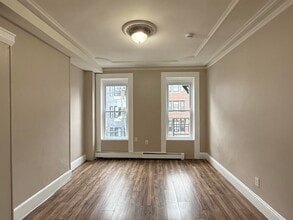 90 Jordan Ave in Jersey City, NJ - Building Photo - Building Photo