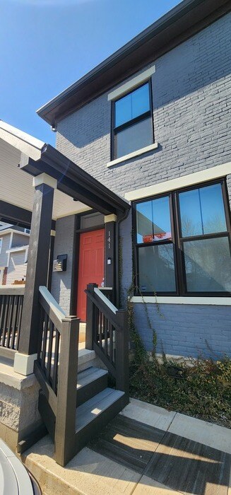 141 Hughes St in Columbus, OH - Building Photo