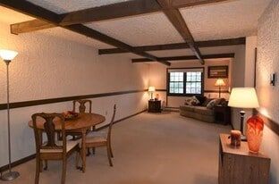 42 Swanson Ct, Unit 33A in Boxborough, MA - Building Photo