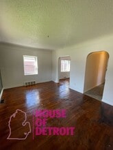 19975 Wisconsin St in Detroit, MI - Building Photo - Building Photo