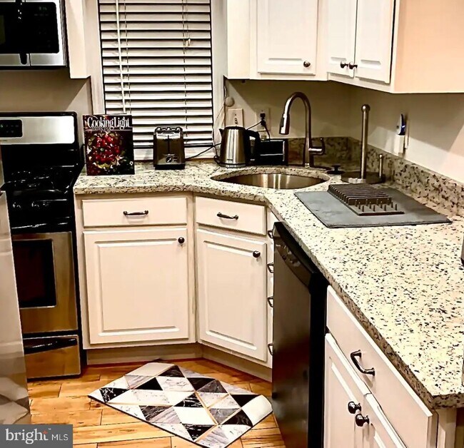 property at 2309 Foster Ave