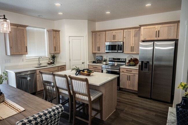 215 550 N in Richmond, UT - Building Photo - Building Photo