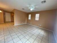 4131 Halfmoon Bay Dr in Las Vegas, NV - Building Photo - Building Photo