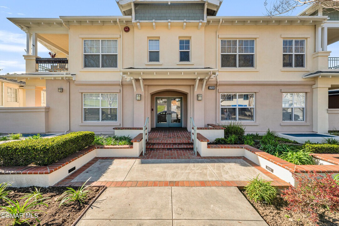 1256 Main St in Ventura, CA - Building Photo