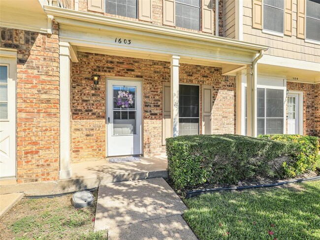 3801 14th St, Unit 1603 in Plano, TX - Foto de edificio - Building Photo