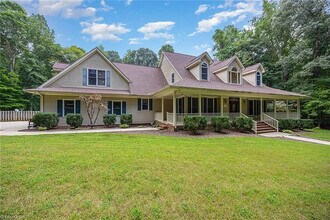 7208 Round Stone Ct in Gibsonville, NC - Building Photo - Building Photo