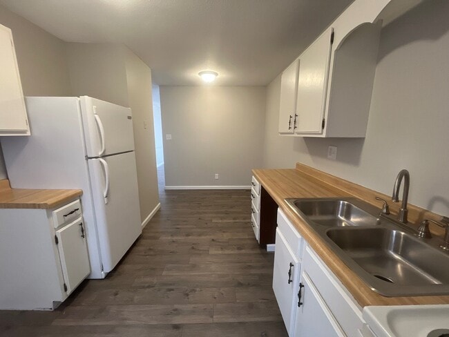 22 Foxboro Cv, Unit R in Jackson, TN - Building Photo - Building Photo