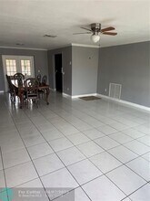 22173 SW 61st Ave in Boca Raton, FL - Building Photo - Building Photo