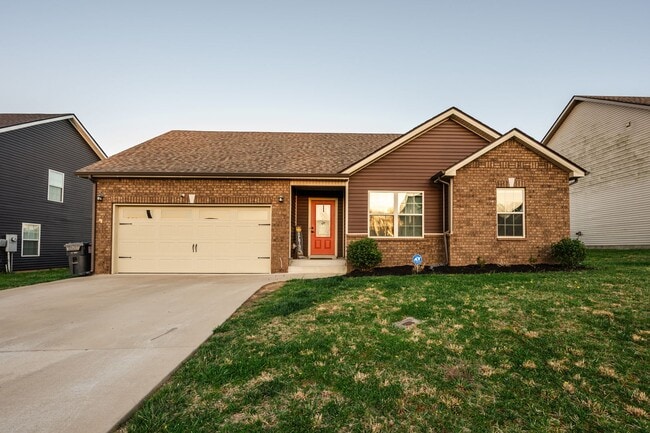 property at 613 Hollow Crst