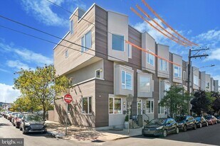 120 W Oxford St in Philadelphia, PA - Building Photo