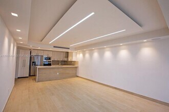 1302 NE 191st St in Miami, FL - Building Photo - Building Photo