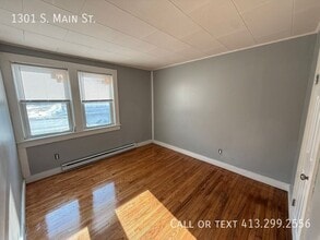 1301 S Main St in Palmer, MA - Building Photo - Building Photo