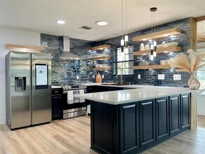 119 Jeffrey Cir in Gun Barrel City, TX - Building Photo - Building Photo