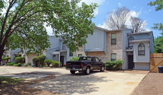 1349 S Joiner Rd Apartments