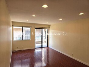 1140 Pacific Ave in Long Beach, CA - Building Photo - Building Photo