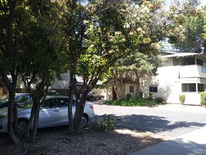 1020 W 3rd Street in Chico, CA - Building Photo - Interior Photo