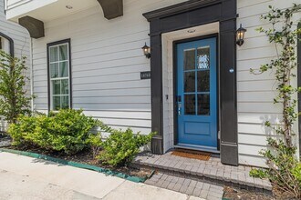 10760 Craighead Dr in Houston, TX - Building Photo - Building Photo