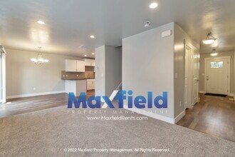529 Fox Chase Dr in Draper, UT - Building Photo - Building Photo