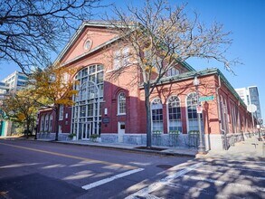106 13th in Boston, MA - Foto de edificio - Building Photo