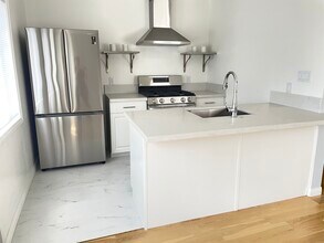 1534 N Ave 47 in Los Angeles, CA - Foto de edificio - Building Photo