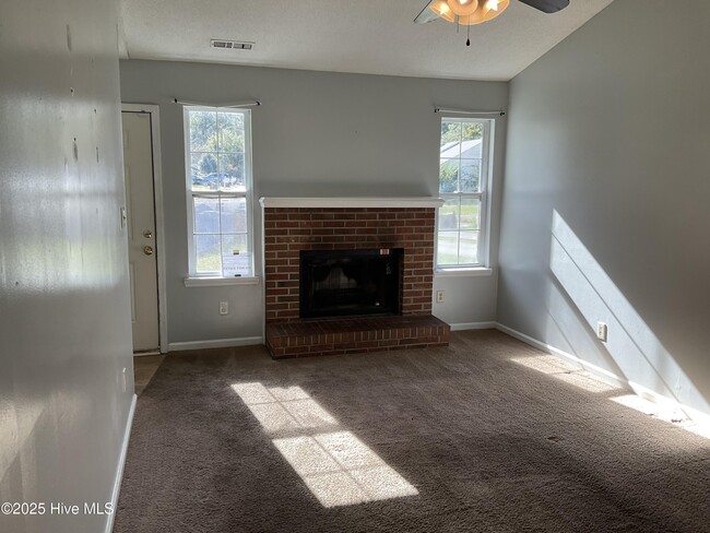 1526 Tramway Ct in Jacksonville, NC - Building Photo - Building Photo