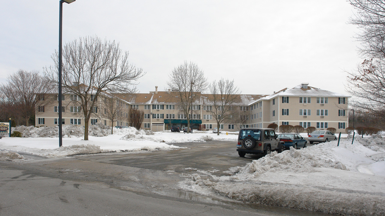 Torringford West in Torrington, CT - Foto de edificio