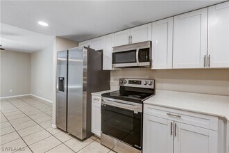 5453 16th Pl SW in Naples, FL - Building Photo - Building Photo