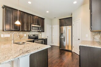 101 Bobby Ray Ct in Clayton, NC - Building Photo - Building Photo