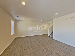 816 Ponderosa Ln in Lochbuie, CO - Building Photo - Building Photo
