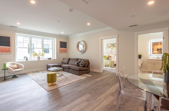 61 County St in Dover, MA - Building Photo - Building Photo