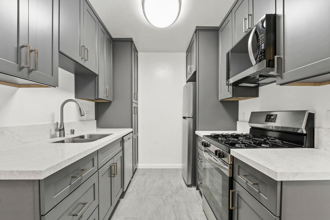 844 5th St in Santa Monica, CA - Building Photo