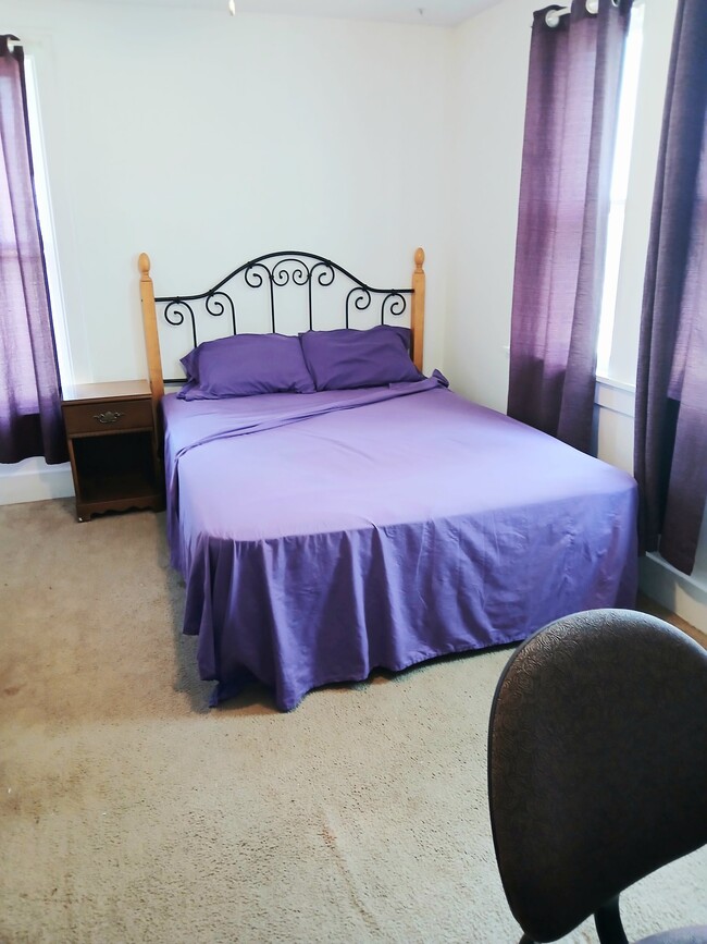 2951 N 51st St, Unit Upstairs
